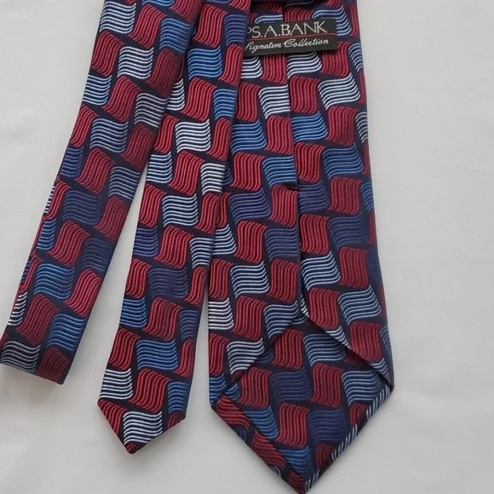 JOS. A. BANK 100% SILK MENS FLAG PATRIOTIC TIE RED/BLUE, 3.5